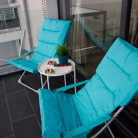 Modern Waterfront 1-br With Aircon Lejlighed